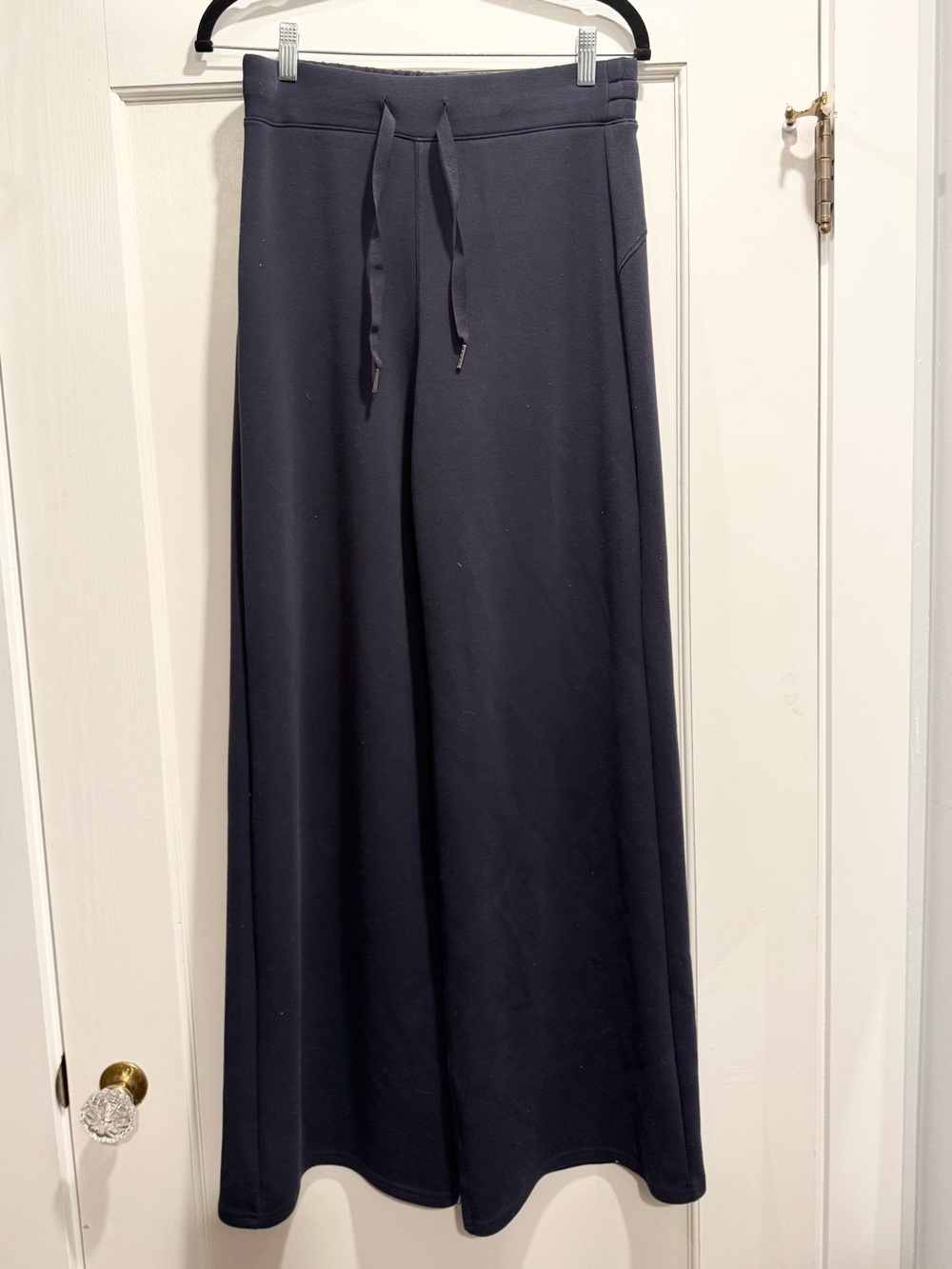 SPANX AirEssentials Wide Leg Pant Medium Tall Navy Blue Comfy Travel Athleisure - Picture 5 of 14